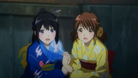 Cute girls holding hands in Hibike Euphonium