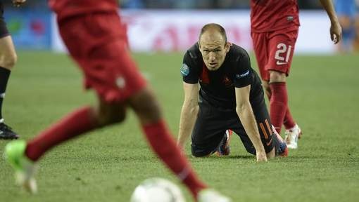 Robben on his knees