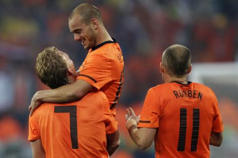 Oranje celebrates the win over Brazil